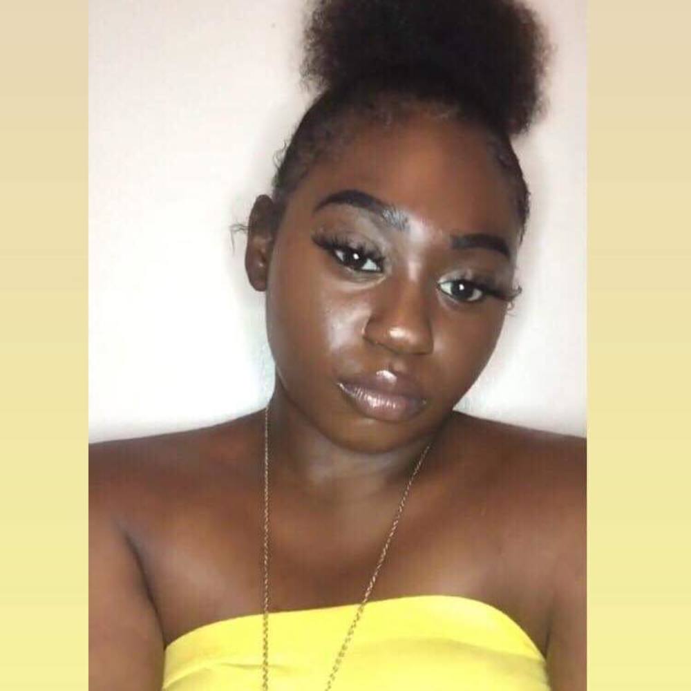 Meet your Posher, Iesha